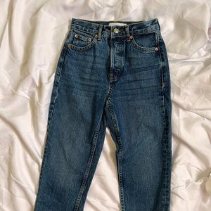 TOPSHOP STRAIGHT LEG JEANS